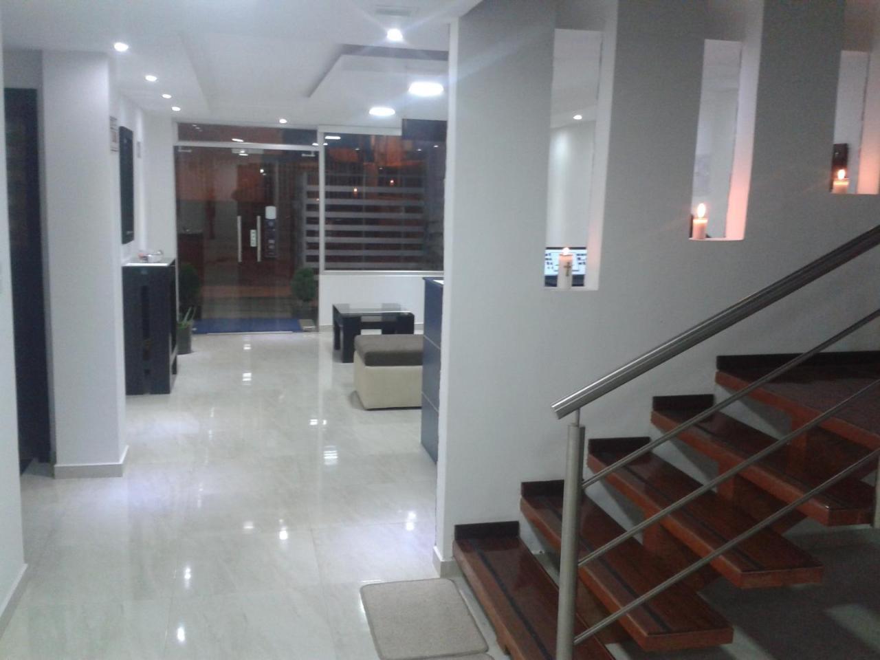 Illari Hotel Riobamba Eksteriør billede