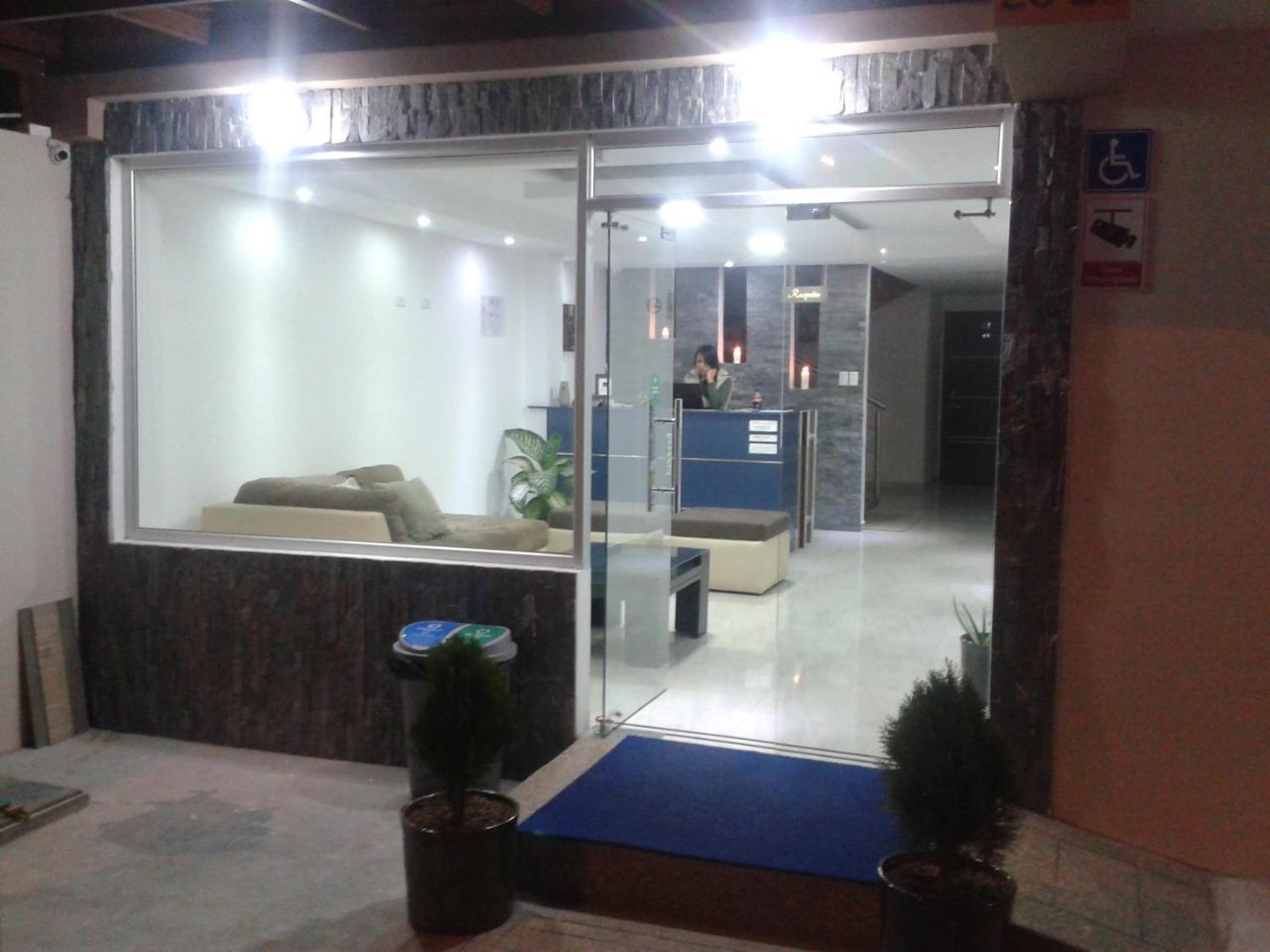 Illari Hotel Riobamba Eksteriør billede